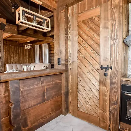 בקתה Osada Goralska Ostoja Pod Gubalowka Z Jacuzzi זקופאנה